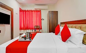 Hotel O Heavens Inn
